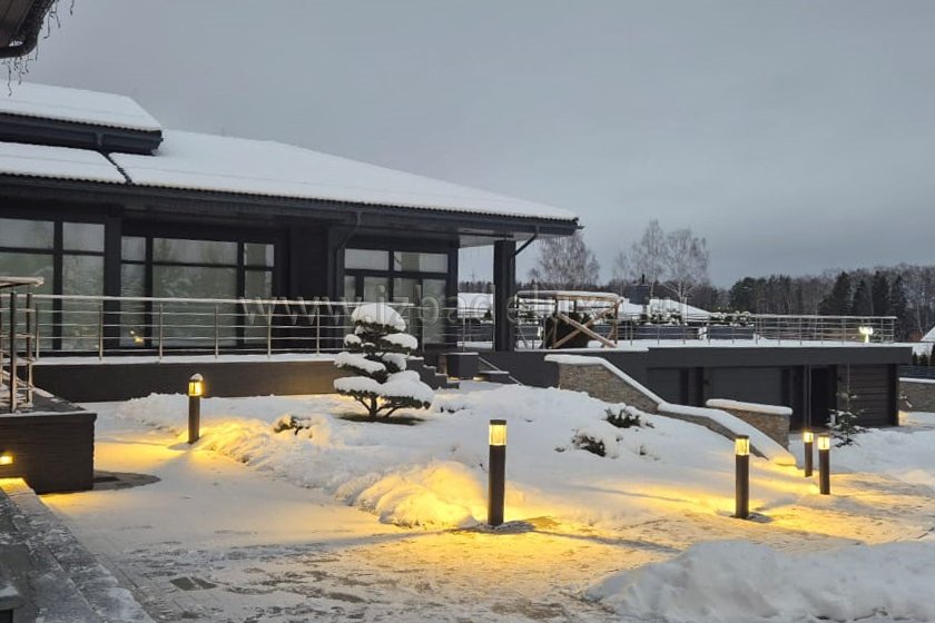 Завершились работы по строительству дома из клееного бруса Усадьба «Подмосковный Алтай». На сайте обновлены фотографии фасадов.